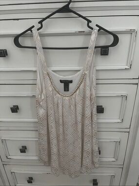 White House Black Market Cream & Beige Geometric Chain-Trim Tank
